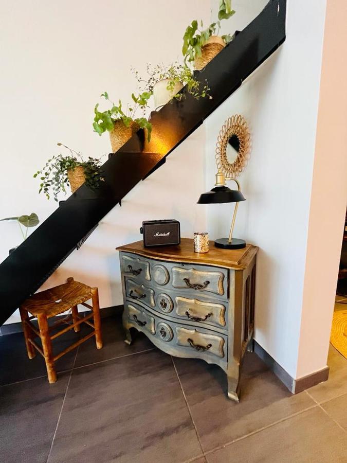 Loft Atypique Au Milieu Des Champs Apartment Tourrettes Exterior photo
